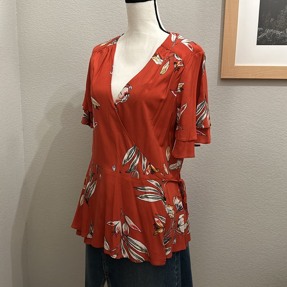 Coral Floral Flutter Sleeve Top NWOT